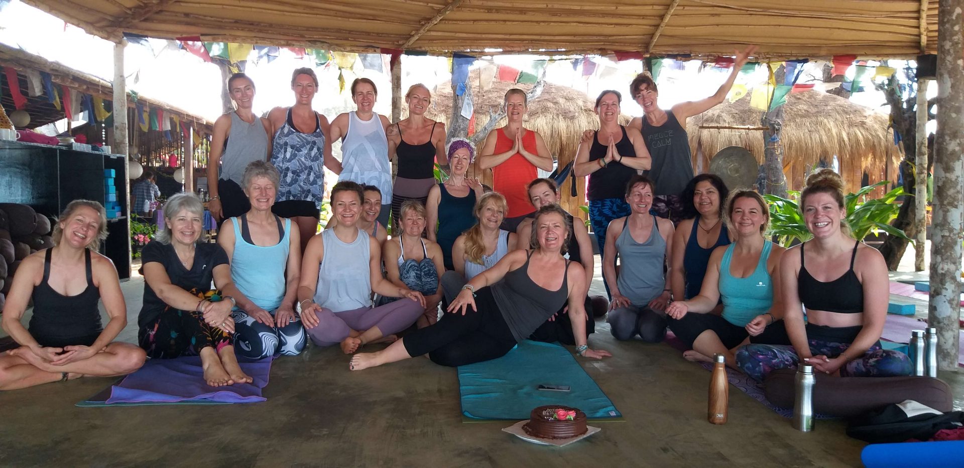 yoga-retreats-india-group-shot